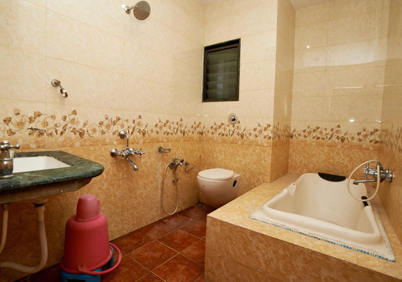 Hotel Three G Shirdi Esterno foto
